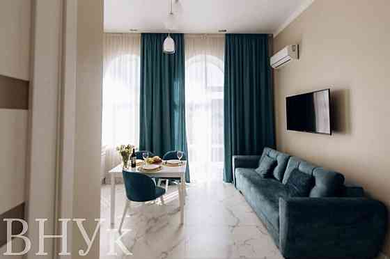 Продаж Квартира 2-кімнатна, 2/2 поверх на вул. Хмельницького Б. Ternopil'