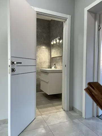 Продаж 3-поверховий   140 кв.м 5 кімн. на Горіховий провулок  - фото 1