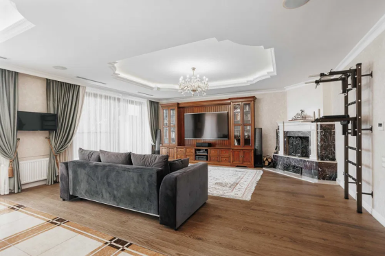 Продам дом на 8 ст.Фонтана/ Яхт клуб Одесса