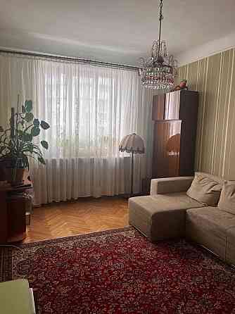 Продаж Квартира 3-кімнатна, 5/5 поверх на Іоанна Павла II вул., д. 15 Київ