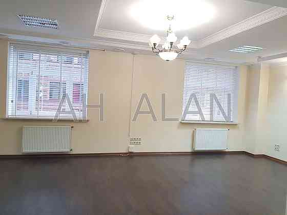 Оренда Будинок на Ірининська вул., 5/24 Kiev