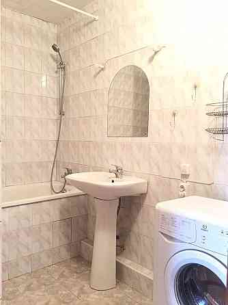 Оренда Квартира 2-кімнатна, 9/16 поверх на вул. Юрія Смолича, 2А Kiev