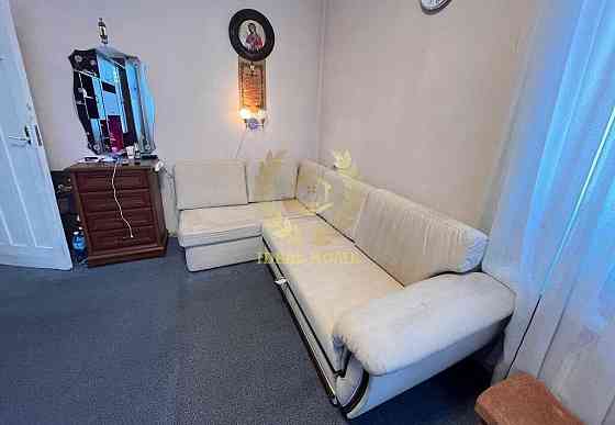 продаю 3 к квартиру вул Кирилівська Київ