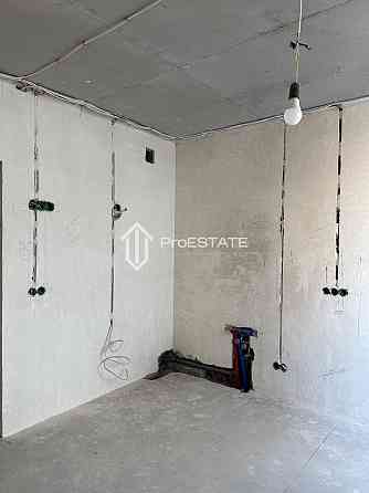 Продаж Квартира 2-кімнатна, 8/17 поверх на вул. Олександра Олеся Kiev