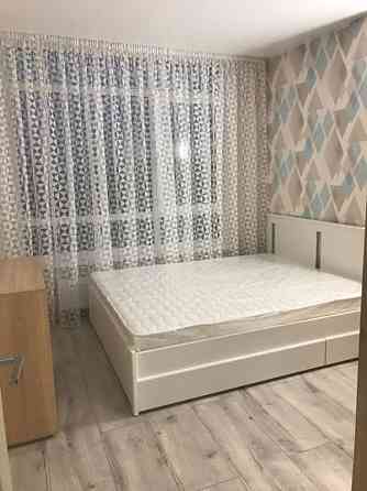 Оренда Квартира 1-кімнатна, 3/20 поверх на ул. Ракетная, 24б Kiev