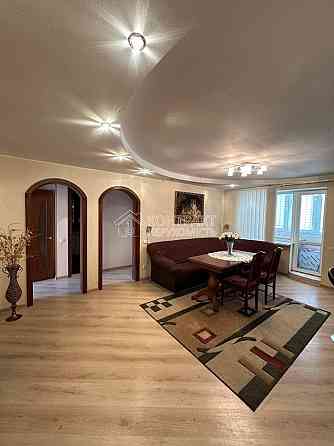 Продаж Квартира 3-кімнатна, 9/10 поверх на вул. Харківських Дивізій Харків