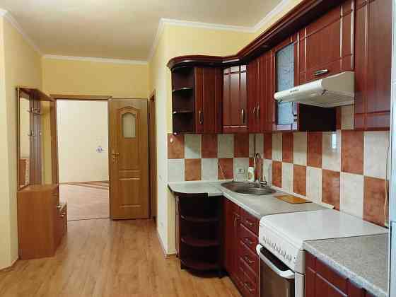 Продаж Квартира 2-кімнатна, 16/24 поверх на Кубанської України вул., д. 31а Kiev