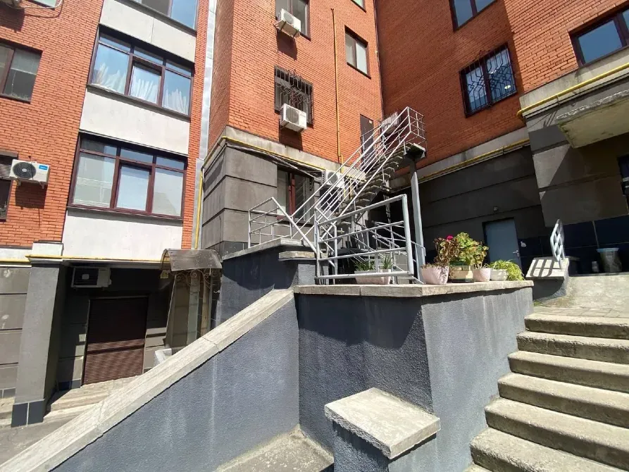 Продаж Приміщення вільного призначення площа 199 кв.м   Дніпро - фото 5