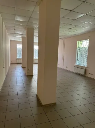 Продаж Окрема будівля / частина будівлі площа 300 кв.м на Володимира Великого Дніпро