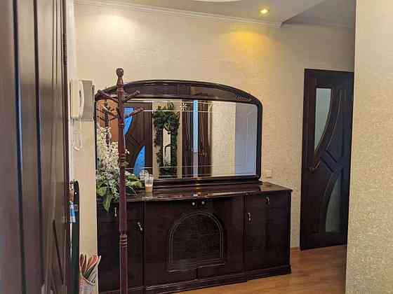 Оренда Квартира 2-кімнатна на ул. Михаила Драгоманова, 1а Киев