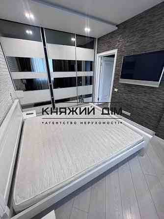 Оренда Квартира 2-кімнатна, 14/31 поверх на Светлая ул. Київ