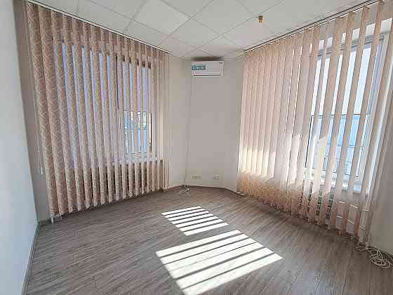 Оренда приміщення вільного призначення на Крушельницької С. вул., 1 поверх - 3/6 Тернопіль