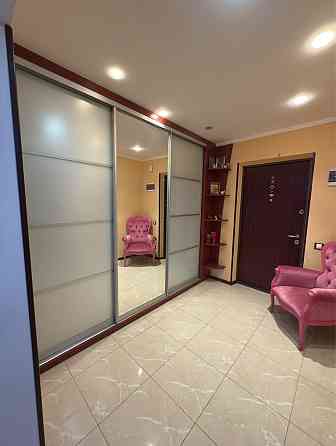 Продаж Квартира 2-кімнатна, 11/20 поверх на Дарницький вул., д. 8 Kiev