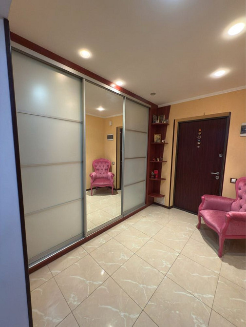 Продаж Квартира 2-кімнатна, 11/20 поверх на Дарницький вул., д. 8 Kiev - photo 1