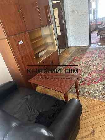 Оренда Квартира 2-кімнатна, 5/5 поверх на Воскресенская ул. Kiev