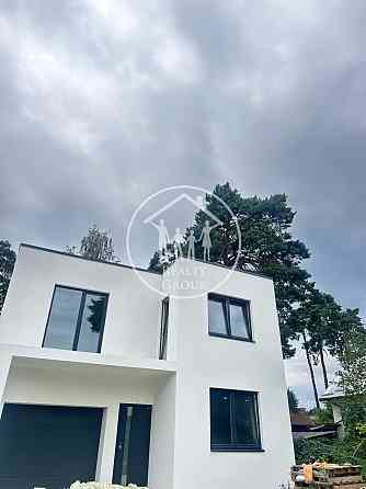 Продаж 2-поверховий Будинок з ділянкою 6.5 сот 128 кв.м  на хвойна Briukhovychi (Peremyshlianskyi raion)