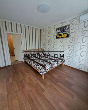 Продаж Квартира 3-кімнатна, 3/12 поверх на Харьковское шоссе Киев