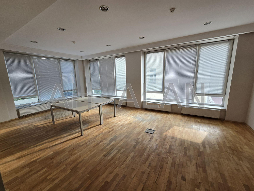 Оренда Будинок 5-кімнатний на Січових Стрільців вул., 52А Киев - изображение 1