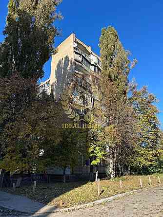 Продаж Квартира 1-кімнатна, 8/9 поверх на Зодчих ул., 56А Киев