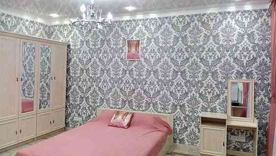 Оренда Квартира 1-кімнатна, 5/5 поверх на ул. Салютная, 8 Kiev