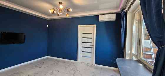 Продаж Квартира 2-кімнатна, 5/5 поверх на Ушинського вул., д. 9 Kiev