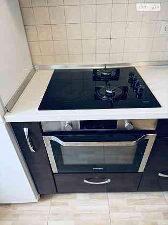 Оренда Квартира 3-кімнатна, 5/5 поверх на вул. Добрий Шлях, 5 Kiev