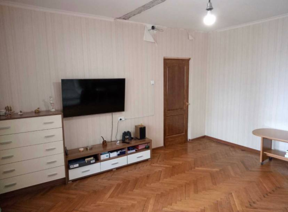 Продам трёх комнатную квартиру на посёлке Котовского. 
ID 41232 Одеса