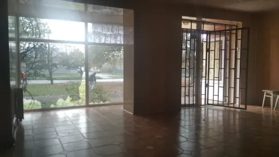 Продажа Помещение в жилом доме площадь 60 кв.м 1-й этаж на Грушевського Ужгород