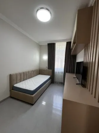 Продам котедж з ремонтом 2 поверхи Виноградів - фото 1