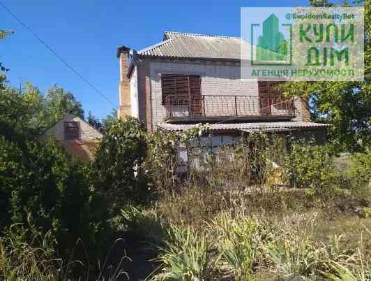 Двоповерховий цегляний будинок. Івано-Благодатне Кропивницький