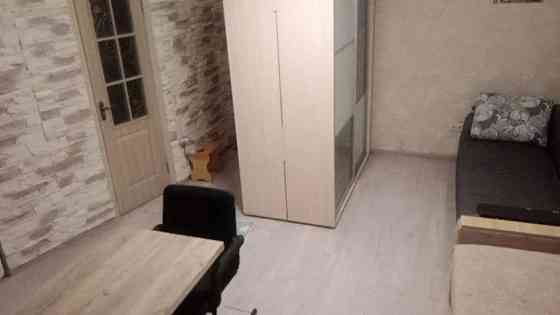 Оренда Квартира 1-кімнатна, 6/9 поверх на просп. Науки, 98 Kiev