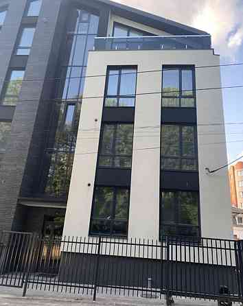 Продаж Квартира 2-кімнатна, 1/4 поверх Ternopil'