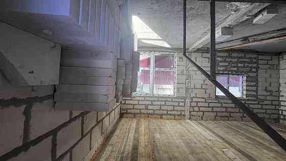 Простора квартира 70 метрів.  Без комісії. Газ.Терасса. Свій дворик Одеса