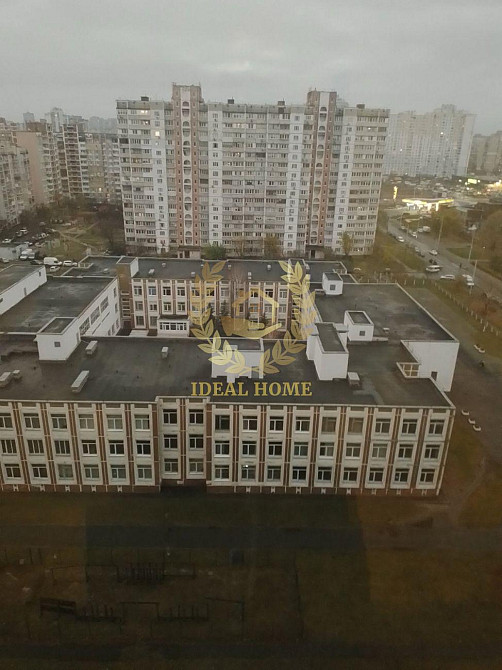 Простора трикімнатна квартира в зеленому районі Києва Київ - фото 3