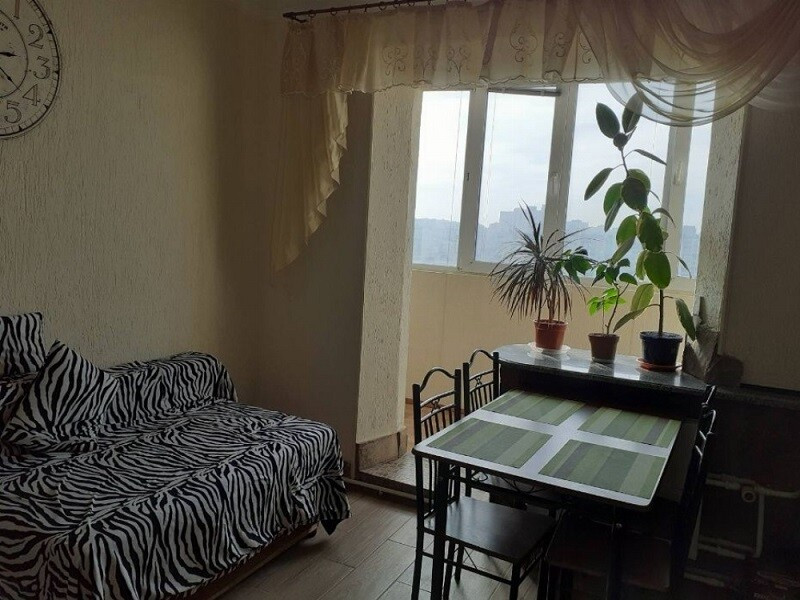 Оренда Квартира 1-кімнатна, 17/19 поверх на улица Ревуцкого, д.42 Киев - изображение 1