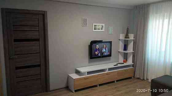 Оренда Квартира 2-кімнатна, 3/5 поверх на ул. Красноткацкая Киев