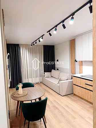 Продаж Квартира 1-кімнатна, 16/25 поверх на вул. Олександра Олеся Киев