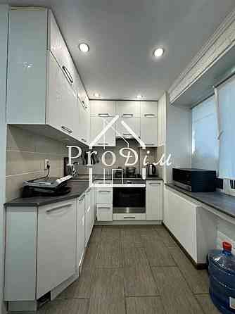 Продаж 1 к квартира вул.Ялтинська 5Б. Нова Дарниця. Дарницький район. Kiev