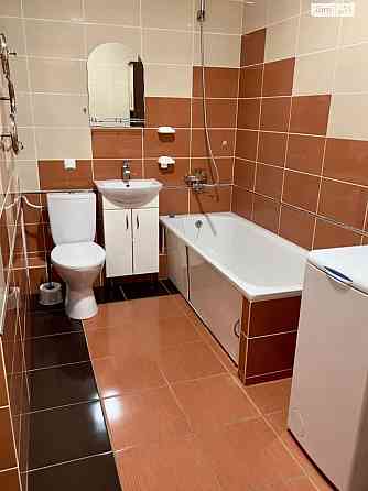 Оренда Квартира 1-кімнатна, 19/24 поверх на Анны Ахматовой, 32/18 Київ