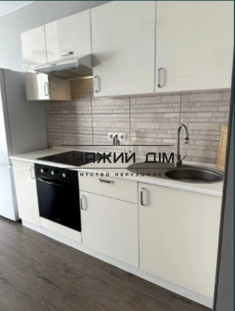 Продаж 1 кім. квартири студії ЖК Комфорт Таун Код Об'єкта №  21144649 Київ