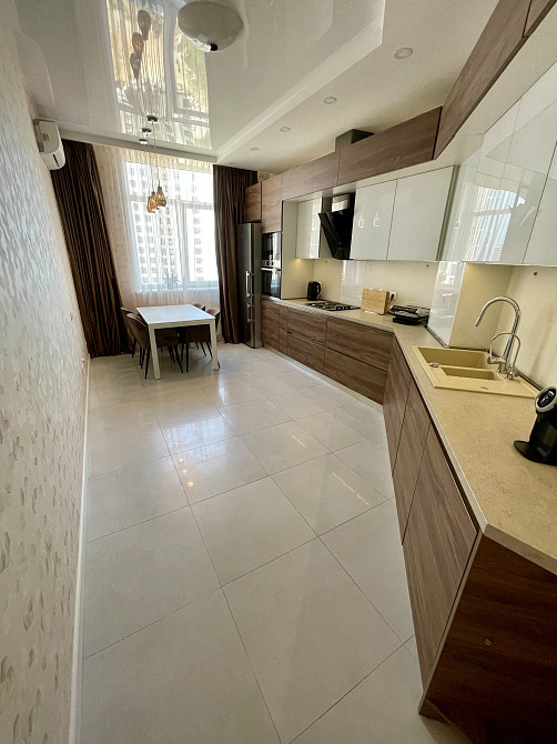 Просторная квартира в Аркадии с капитальным ремонтом и видом на море Одесса - изображение 2