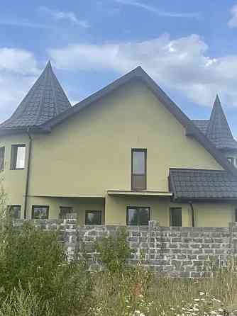 Продаж Будинок на Бандери Uhryniv