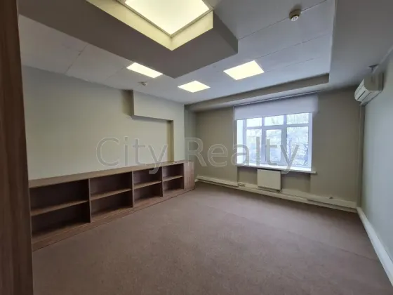 Здається Офісні приміщення площа 327 кв.м 4-й поверх Київ Ігорівська 12Б Київ