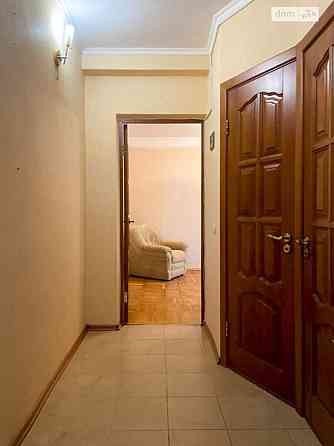 Оренда Квартира 2-кімнатна, 4/9 поверх на Тичини, 5а Київ