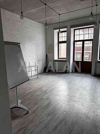 Оренда Будинок 3-кімнатний на Воздвиженська вул., 48 Київ