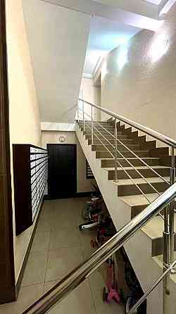 Продаж Квартира 2-кімнатна, 2/12 поверх на Володимирівська, 1 Слобожанське