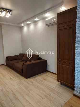 Продаж Квартира 2-кімнатна, 21/25 поверх на вул. Липковського Київ