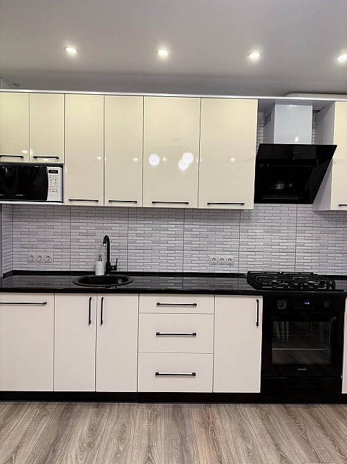 Продаж Квартира 3-кімнатна, 10/11 поверх на вул. Корольова Житомир - изображение 1