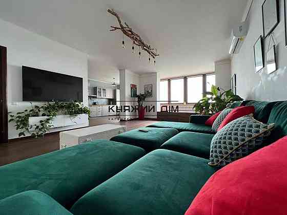 Продаж 3-кім. квартири біля озера Сонячне, вул. Ревуцького. Код:21146233 Kiev