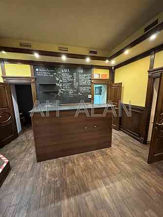 Оренда Будинок 4-кімнатний на Прорізна вул., Шевченківський район, 10 Київ